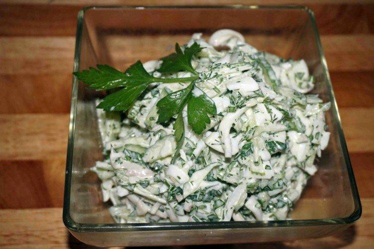 Salade de calmars, œufs et yaourt - recettes