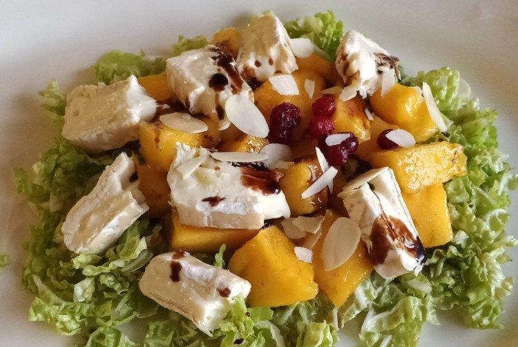 Salade de poulet fumé et mangue - recettes