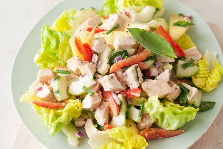 Salade de poulet fumé aux légumes - recettes
