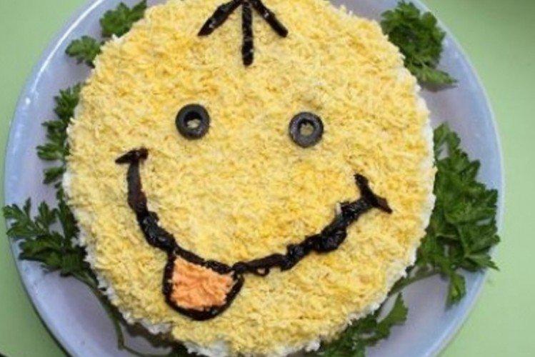 Salade de chou, poulet et ananas Smiley - recettes