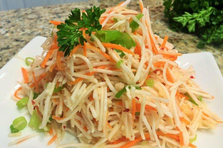 Salade épicée aux calamars et daikon - recettes