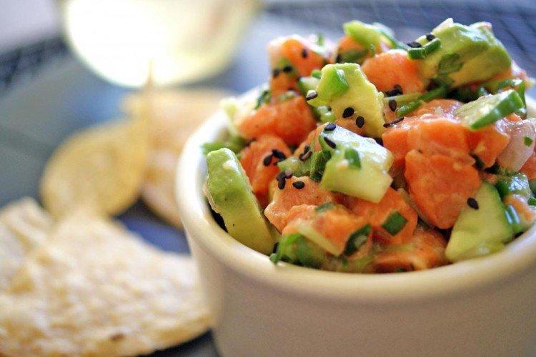 Salade de poisson rouge et avocat - recettes