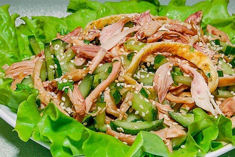 Salade de poulet et concombre - recettes