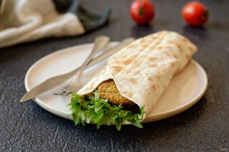 Shawarma avec falafel à la maison - recettes