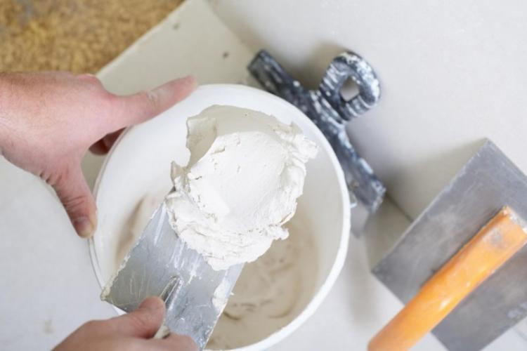 Mastic ou mastic, comment le faire correctement