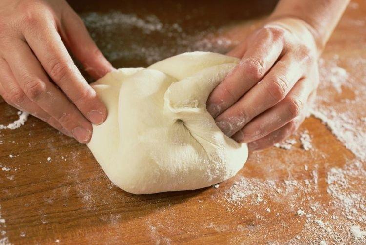 Pâte à modeler salée avec de la colle