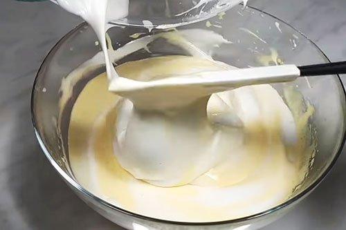 Gâteau soviétique Fairy Tale - recette étape par étape