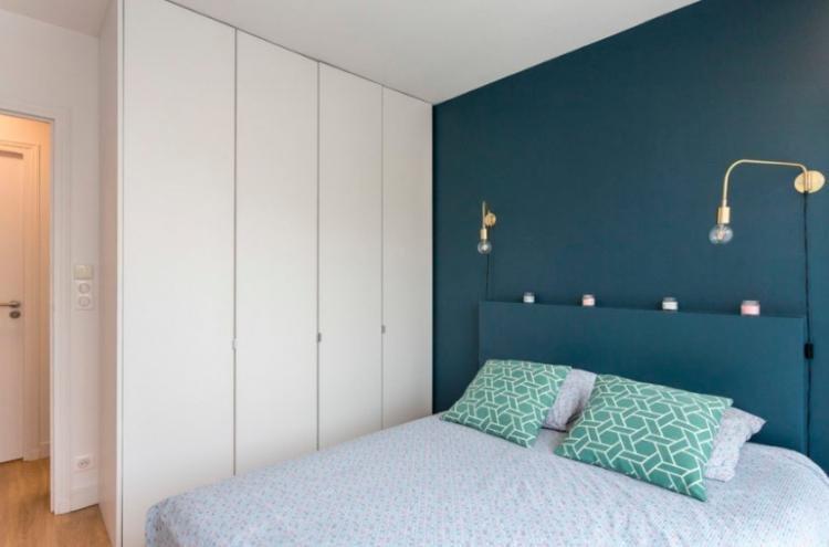 Intérieur de la chambre 10 m² dans le style du minimalisme - conception de photos