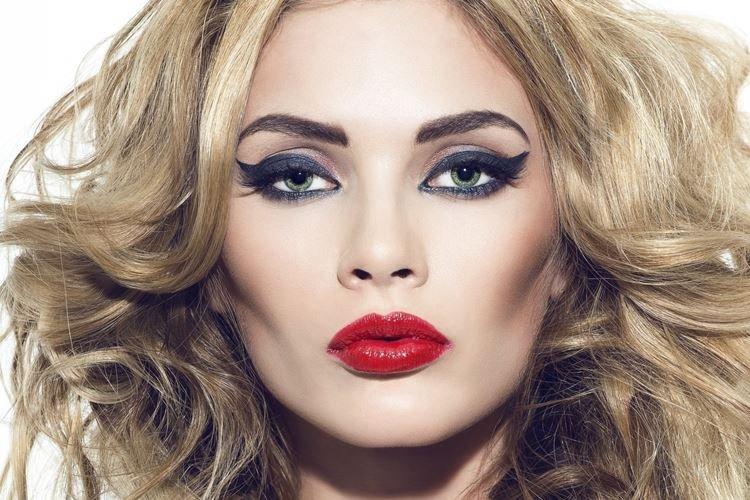 Maquillage trop provocateur - Erreurs de maquillage de mariage