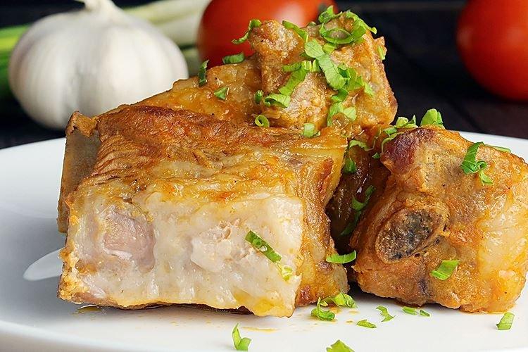 Côtes de porc à la crème sure et à la saumure au four - recettes