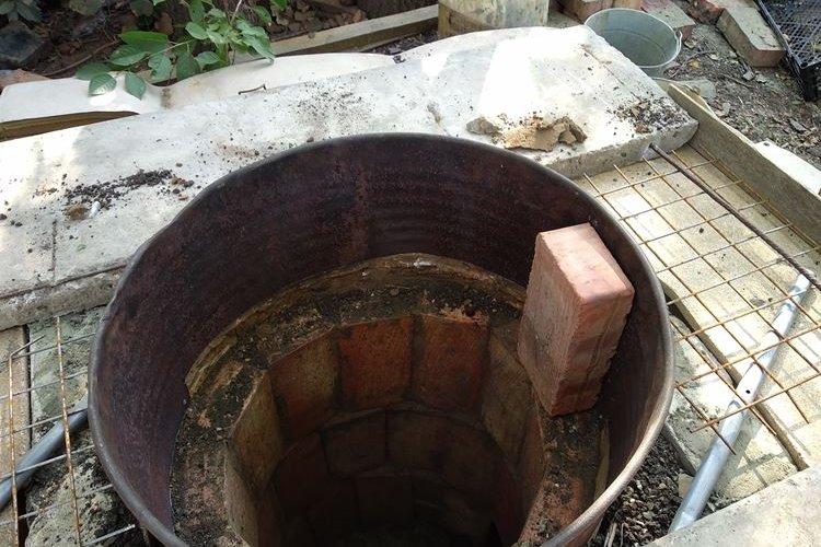 Tandoor à partir d'un tonneau de vos propres mains - comment faire