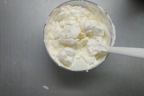 Tiramisu sans œufs à la maison - une recette étape par étape