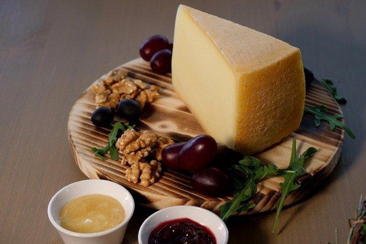 Tyrolien - Fromage à pâte dure biélorusse