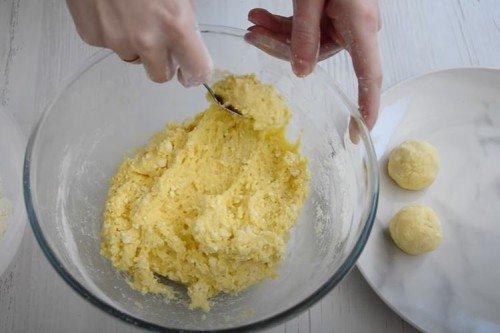 Beignets de caillé - une recette classique étape par étape