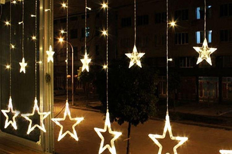 Décorations de fenêtre pour le Nouvel An - photos et idées