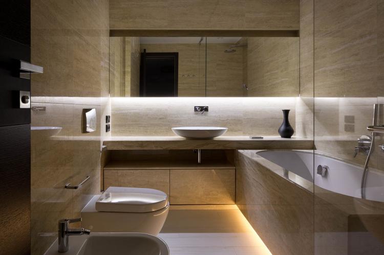 Salle de bain marron dans un style moderne - Design d'intérieur