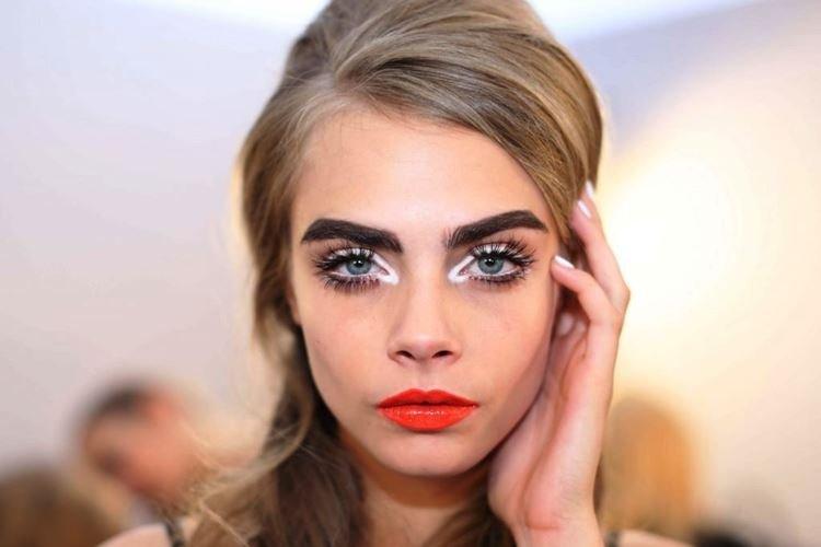 Sourcils - Erreurs de maquillage du soir