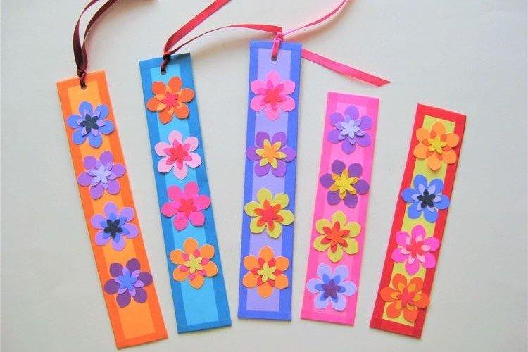 Marque-page avec des fleurs en papier volumétriques - Marque-pages en papier bricolage pour livres