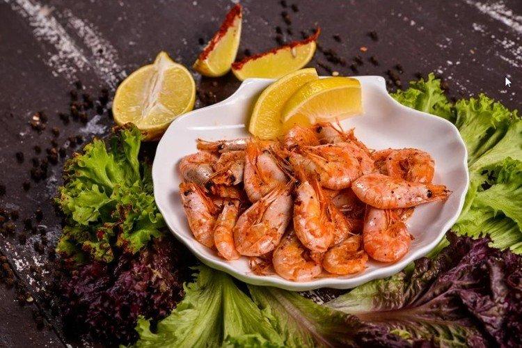 Crevettes frites - Collations à la bière à la maison