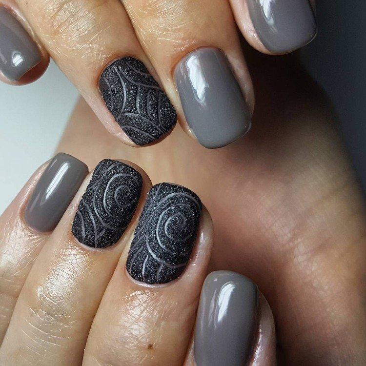 Manucure d'hiver sombre 2020-2021