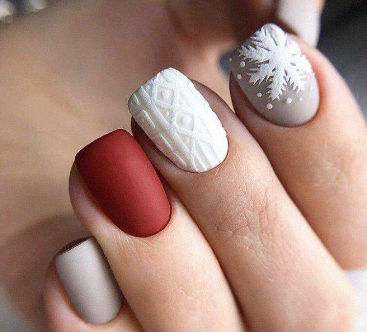 Manucure mate d'hiver 2020-2021