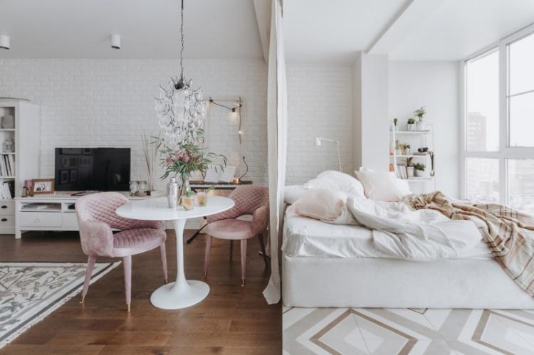 Zonage de la chambre-salon avec couleur et matériaux de finition