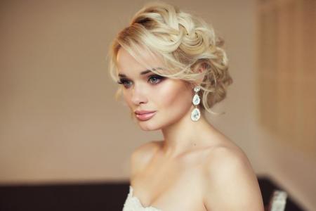 Coiffures de mariage pour cheveux courts : 20 idées